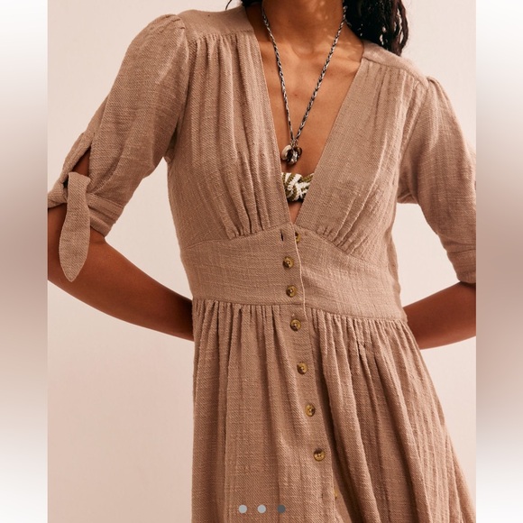 Cotton midi dress. Size XS. Used, in good condition. Have a little wear to it. - Picture 3 of 3